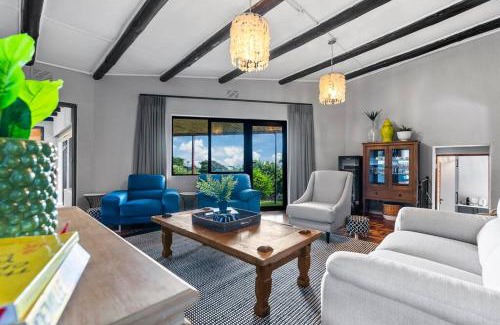 Scott Estate House | Zuri's Cottage Houtbay