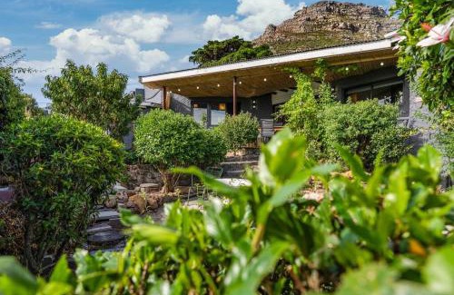 Scott Estate House | Zuri's Cottage Houtbay