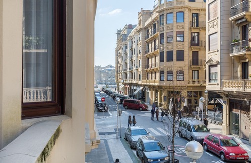 Gros Apartment | ZURRIOLA SURF BEACH. Optional parking. ESS00856