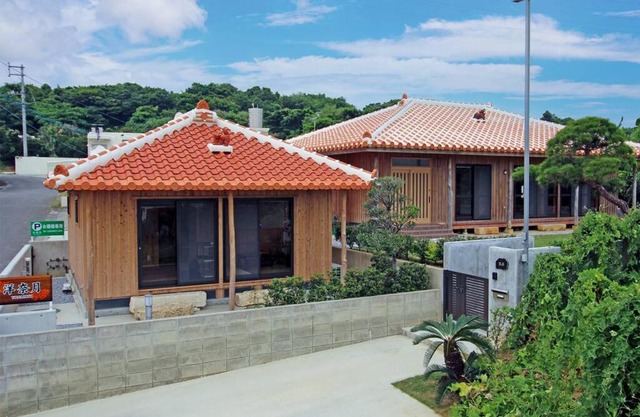 宇堅ビーチまで車で3分 琉球古民家を堪能できる貸切別荘 洋奈月