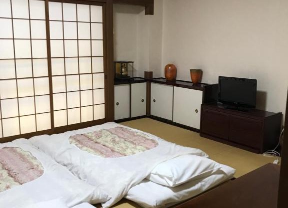寿司六旅館