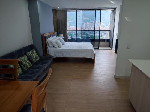 02 Super Loft Sabaneta, Class48 Cerca a TODO