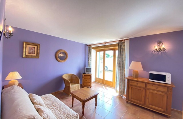 04B6 : Beautiful studio in a mas provençal - pool