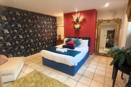 1 Bed Flat - Sleeps 5 - Pet friendly - Parking