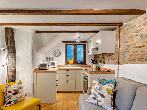 1 Bed in Yelverton 93333