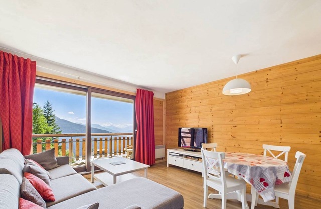 1 bedroom apartment + cabin for 6