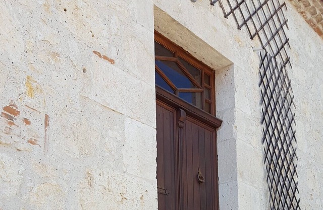 1 bedroom 2 pers. pool wifi - quiet - security, beautiful park and pool