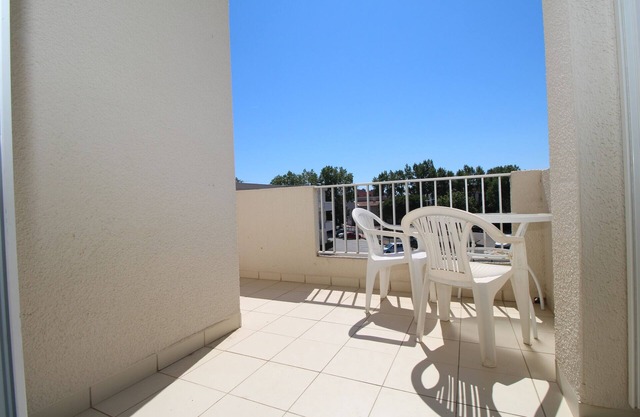 1 bedroom apartment + parking in Canet