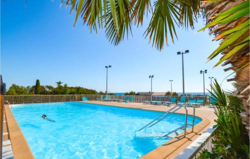 1 Bedroom Amazing Apartment In Prunete