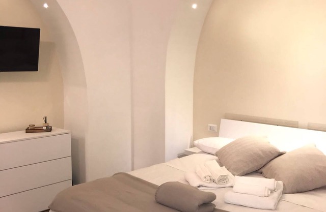 1 Bedroom Apartment in Torre del Greco
