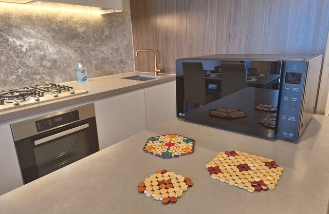 1 Bedroom apartment at the SkyGarden in Glen Waverley.nExtremely cleaned