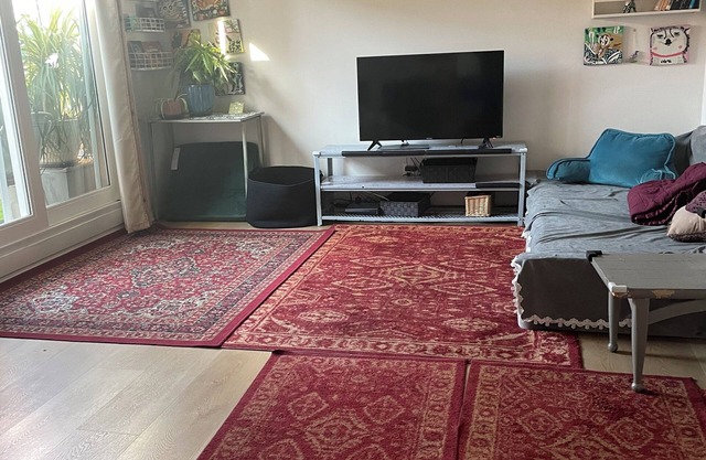1-bedroom condo in Long Beach with 2 private patios.