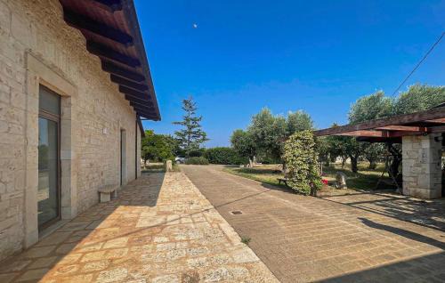 1 Bedroom Gorgeous Home In Turi