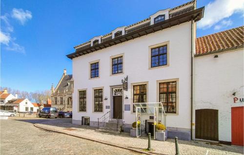 1 Bedroom Stunning Home In Damme