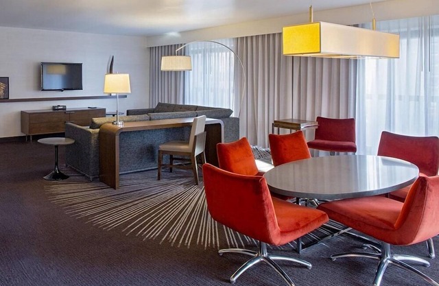 1-Bedroom Suite at a 4⭐️ Hotel