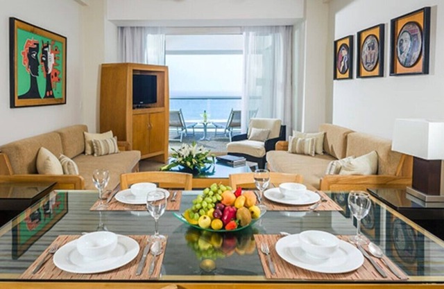 1 Bedroom Suite at the Grand Mayan, Acapulco