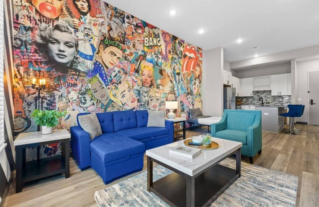 1 BR Gem - Close to Downtown Vibes & Attractions!