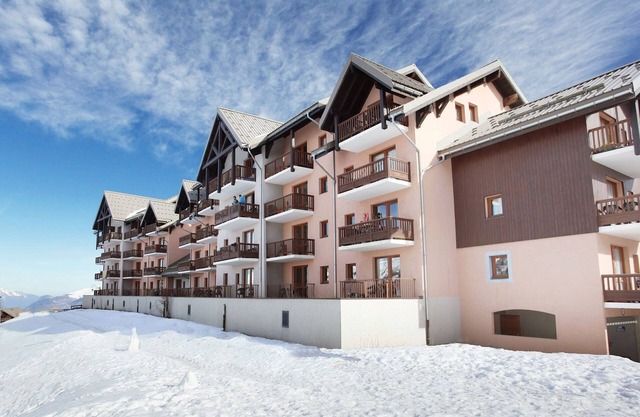 1 BR | Sleeps 6! Mountain Escape in Valmeinier