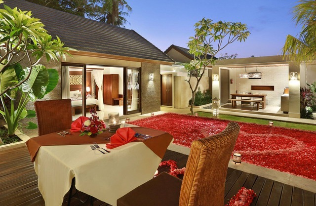 1 BR Suite Villa with a private pool, FREE return airport transfers