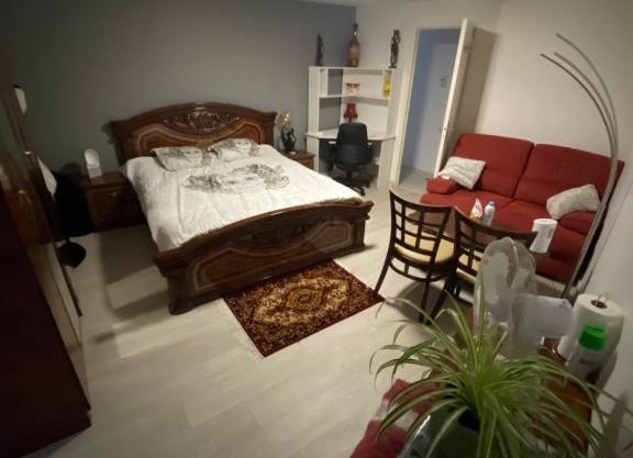 1 Chambre chez l habitant, 1 à 4 pers, Park ext, TAXI VTC 6places disponibles