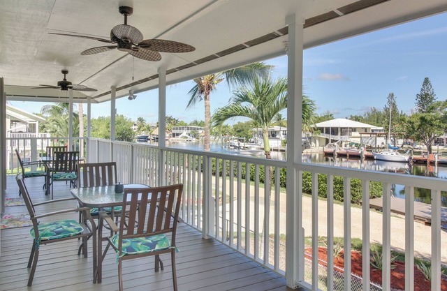 < 1 Mi to Pennekamp: Tranquil Escape w/Dock