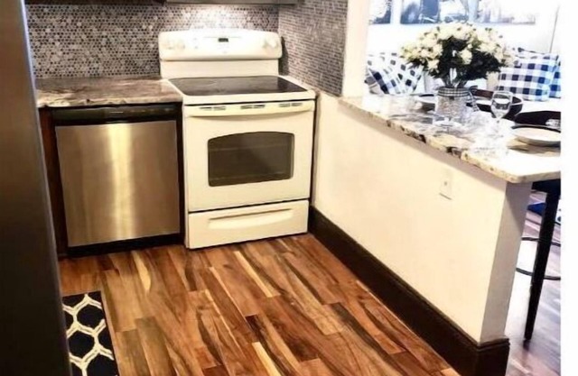 #1 Ritchie's Titletown Suites: Northwoods Glam