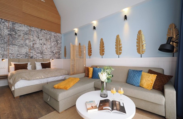 1-room vacation apartment with balcony facing the lake