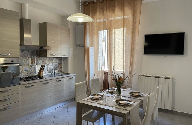 10 minutes from the historic center Modern apartment with with private parking space