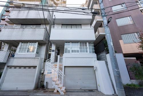 110T Y's INN 駒込 駒込駅徒歩3分 2線路 新宿渋谷上野直通 車庫あり3ldk 家族 グループ ホテルライク
