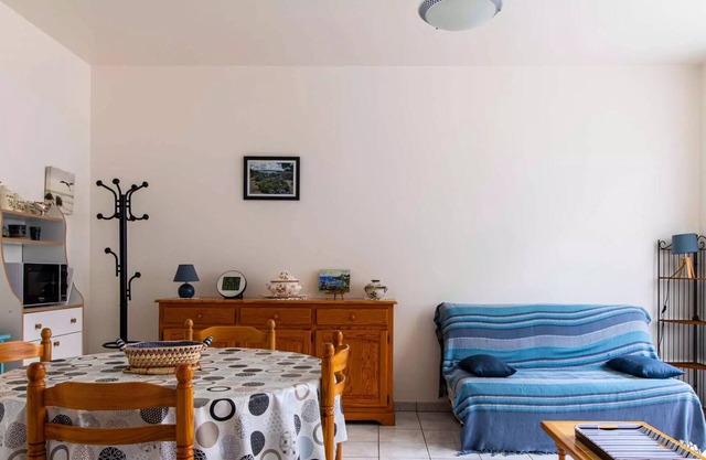 111 - T2 apartment 150m from Plage des Sables-D'or