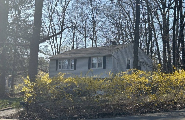 12 Como: Lakeside Haven