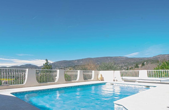 120m², Piscine privée, belle vue