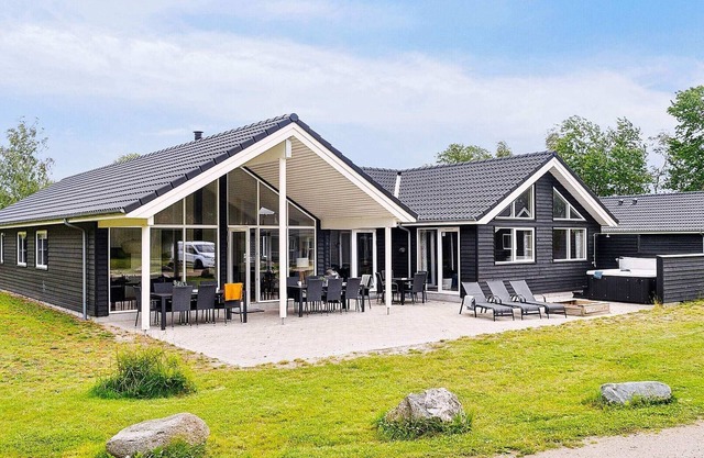 16 person holiday home in Væggerløse