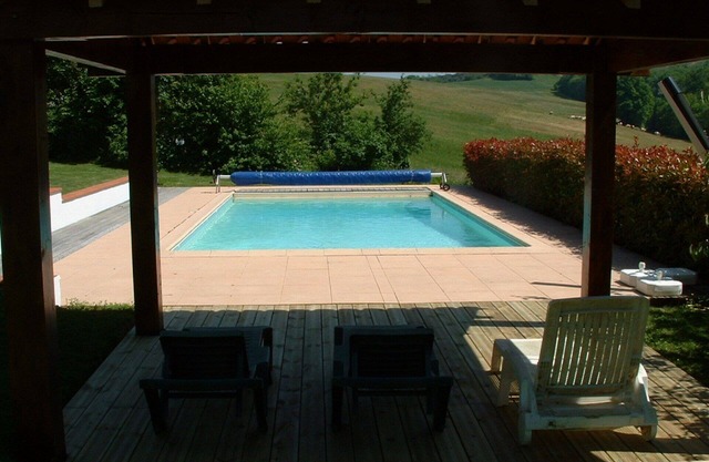 18th Century House with large converted barn and heated pool