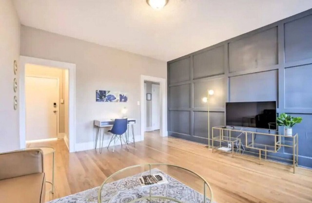 1925 Historic Raleigh Apt Close to Downtown!