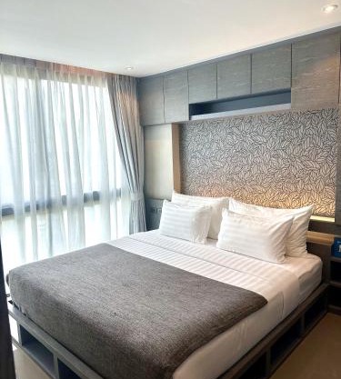 1BDR King size bed 3 Restaurants 500m to beach