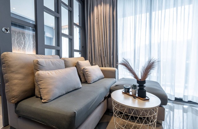 1BR Mountain-View Apt at 5★ Kamala Beach N411
