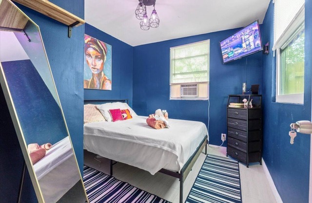 1BR- Quiet Street-Short Drive to Beach & Las Olas