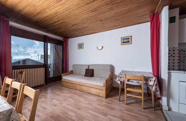 1st floor, balcony, tv, ski locker, 48m², Tignes