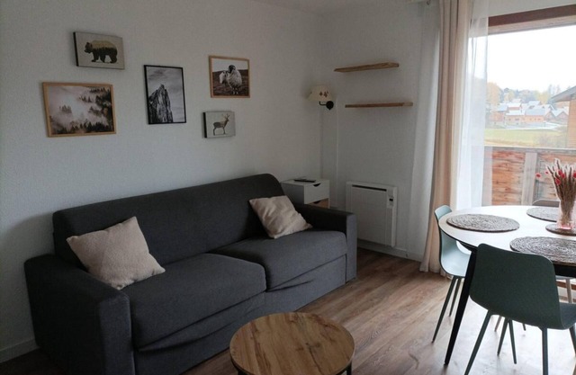 1st floor, parking, tv, ski locker, 32m², La Joue du Loup