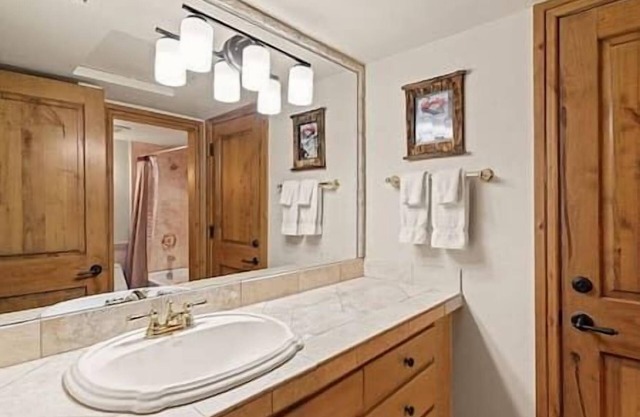 2/2 Condo, Aspen Core, Pool, Hot Tub, Ski/In!