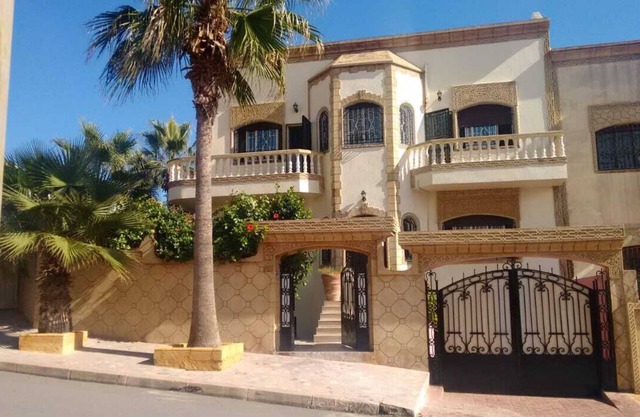 2 airco’d Bedroom Ground Floor Condo Along The Coast In Villa Yasmine