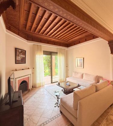 2 - Bed Apartment with Garden & shared Pool - Moroccan - Modern Style