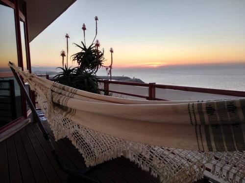 2 Bed Flat - Sleeps 4 - Parking - Wifi