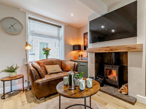 2 Bed in Bollington 94785