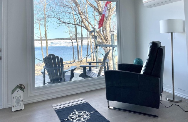 2-Bed, Sleeps 4, Sea View & Sauna