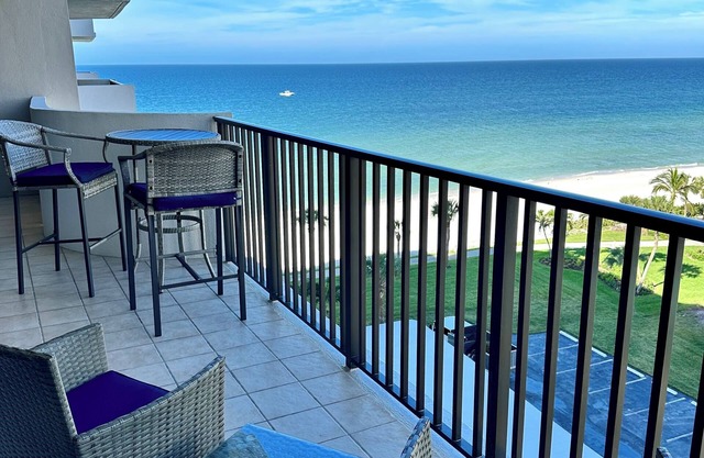 2 Bedroom 2 Bathroom Condo on the Beach in Park Shore