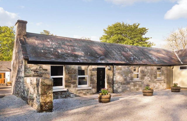 2 bedroom accommodation in Newton Stewart