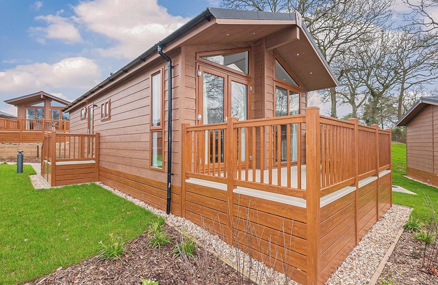 2 bedroom accommodation in Holton Heath