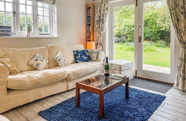 2 bedroom accommodation in Cheselbourne, near Dorchester